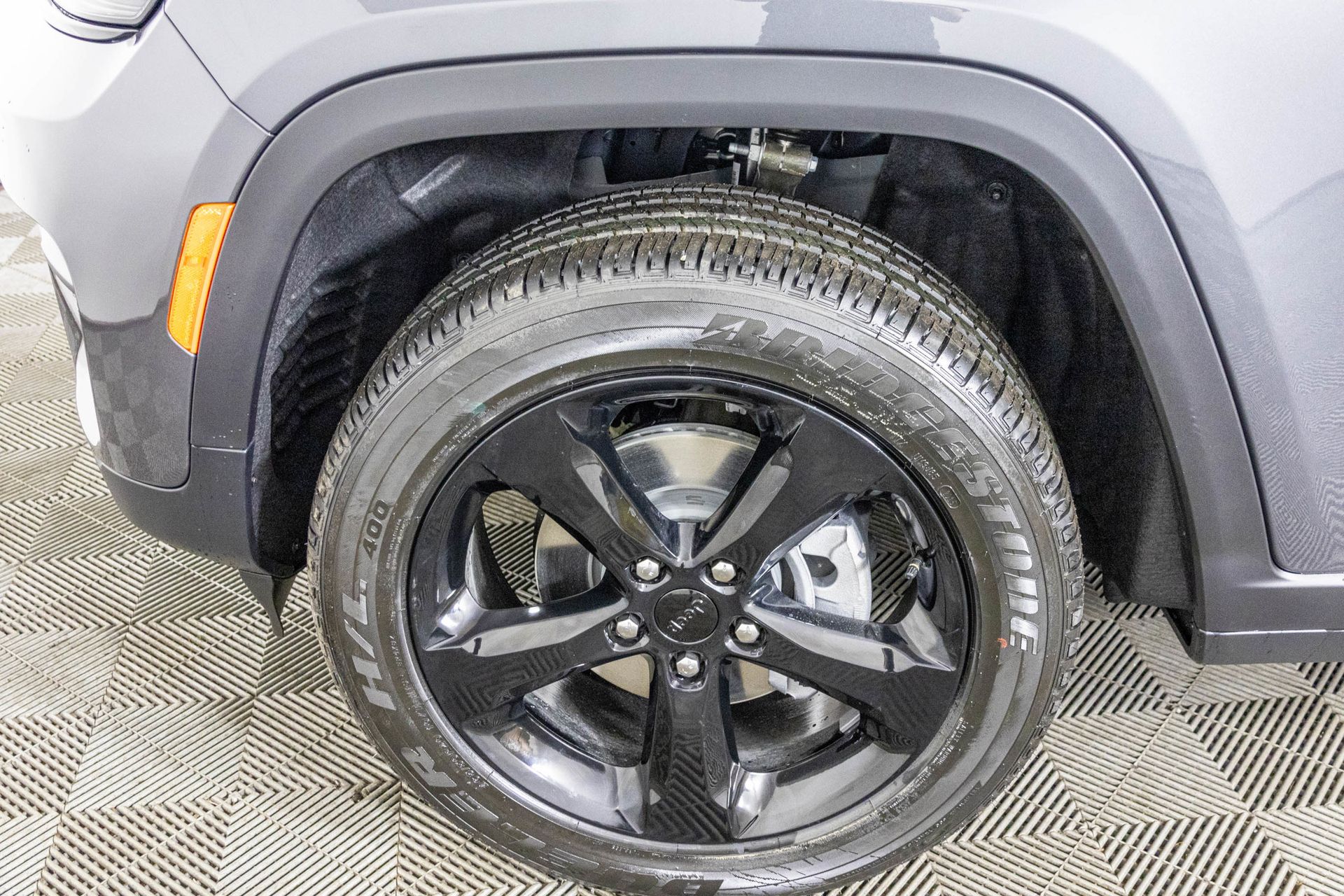 2025 JEEP GRAND CHEROKEE - Image 42