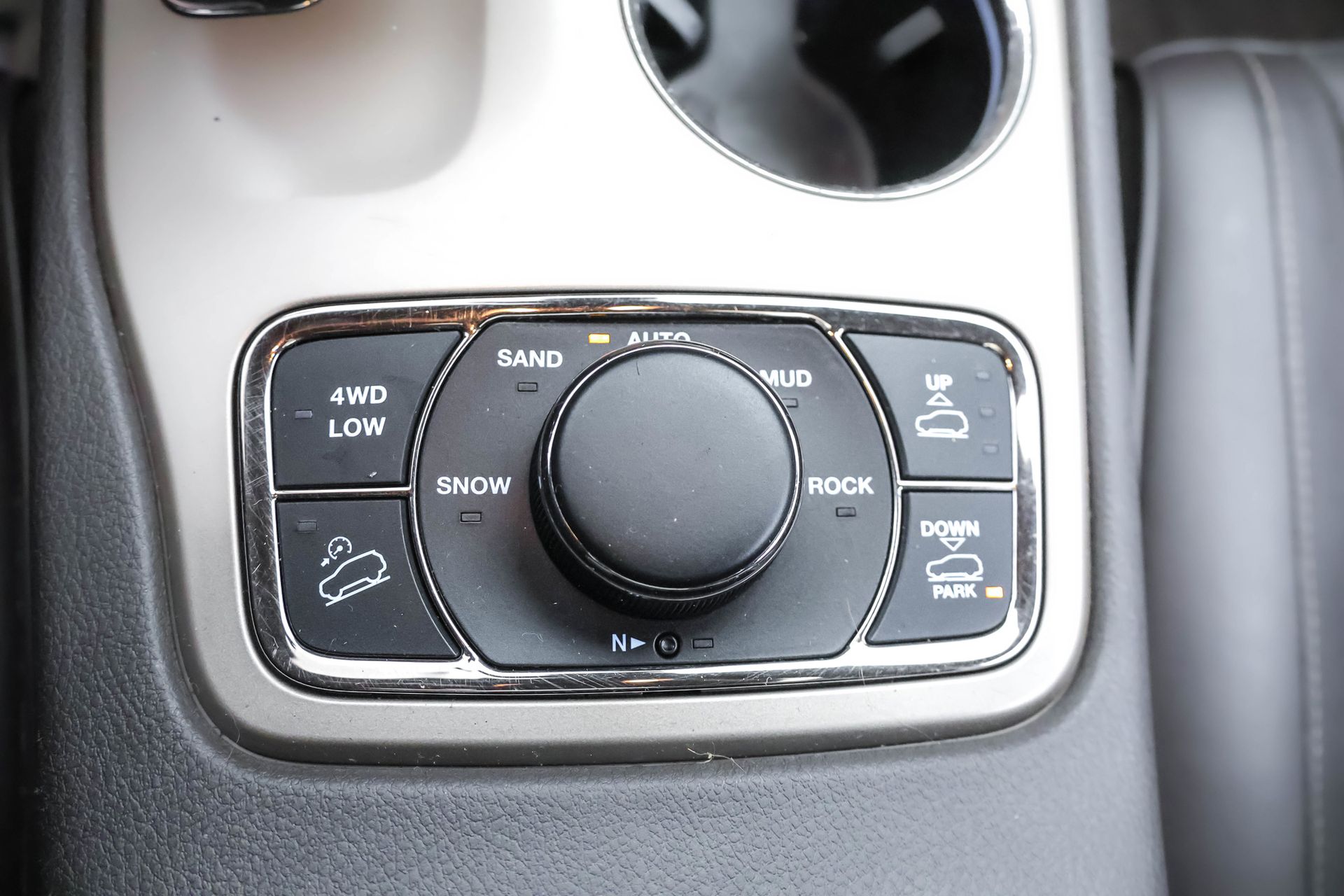 2014 JEEP GRAND CHEROKEE - Image 15