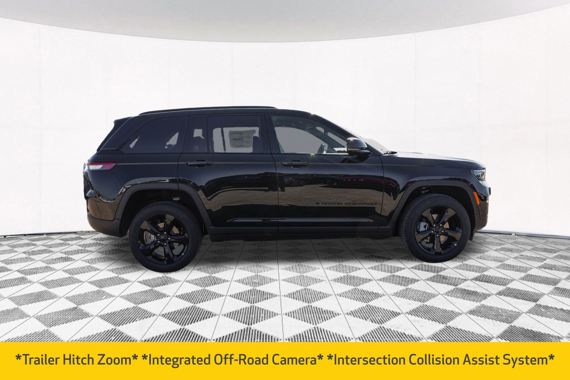 2025 JEEP GRAND CHEROKEE - Image 13