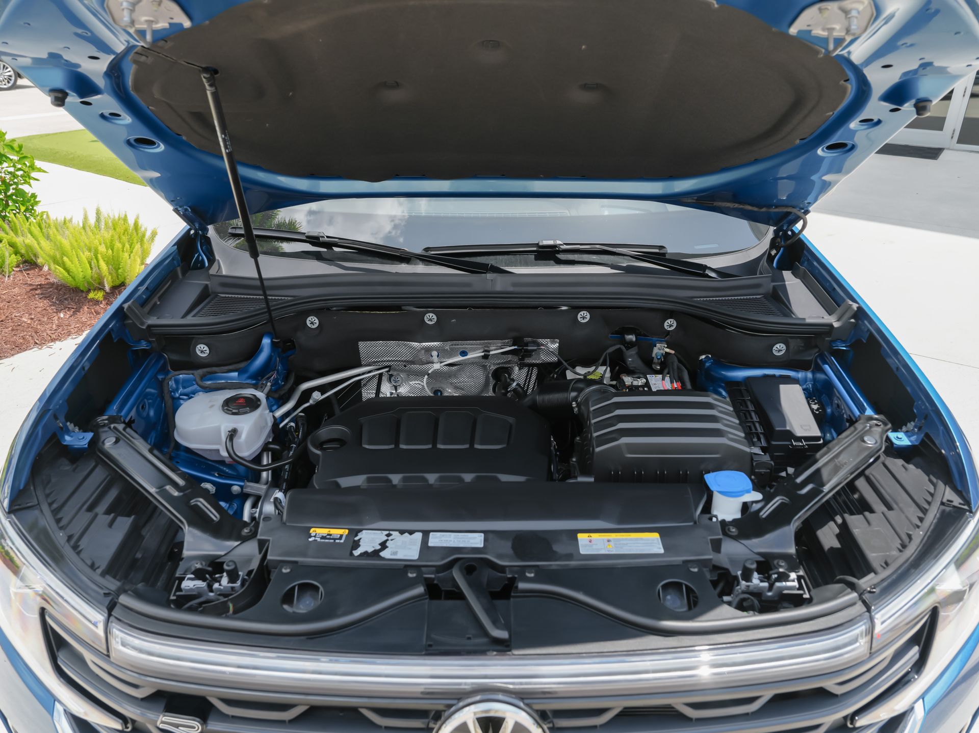 2025 Volkswagen Atlas Cross Sport SEL Premium R-LINE - Photo 46