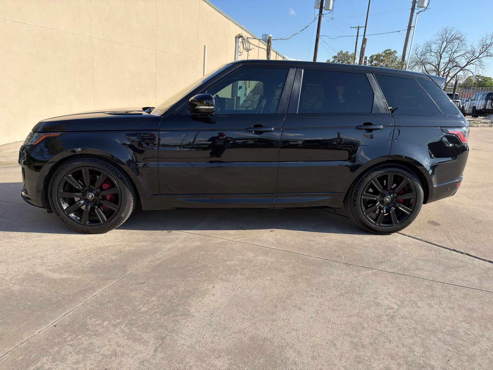 View vehicle photo 2