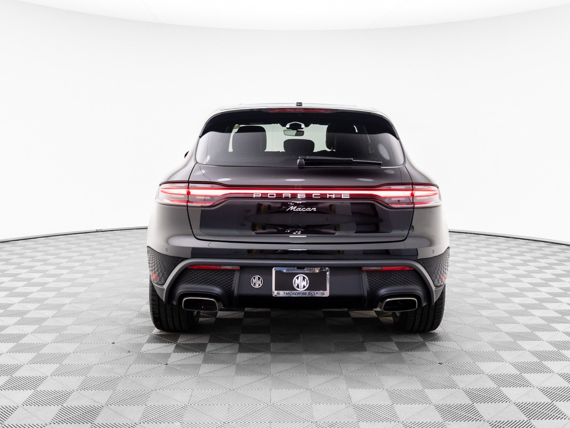 2024 Porsche Macan  photo