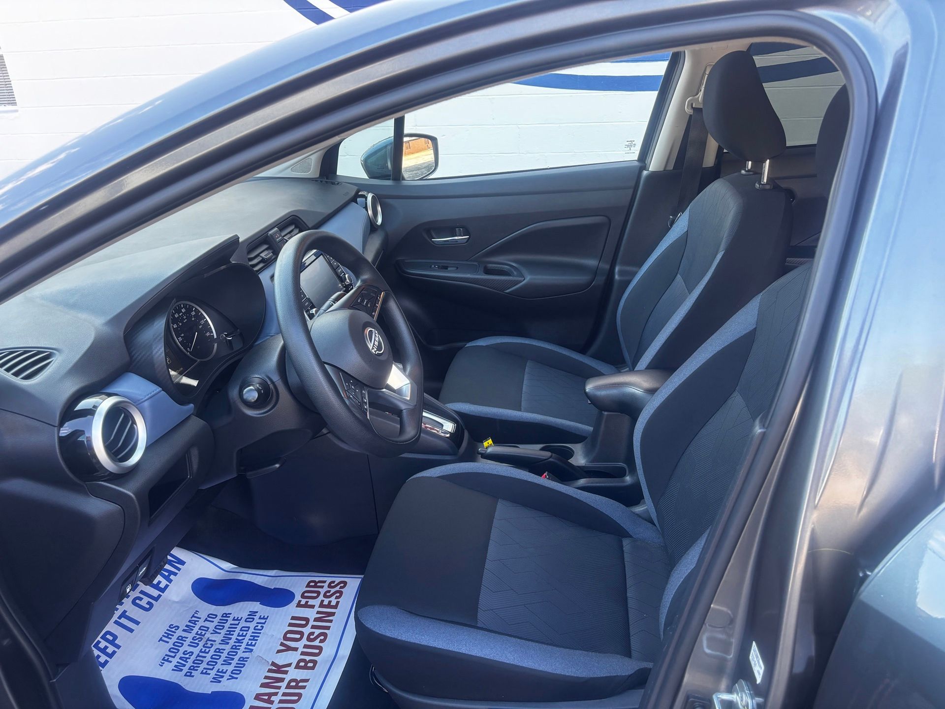 2024 Nissan Versa 1.6 SV - 11