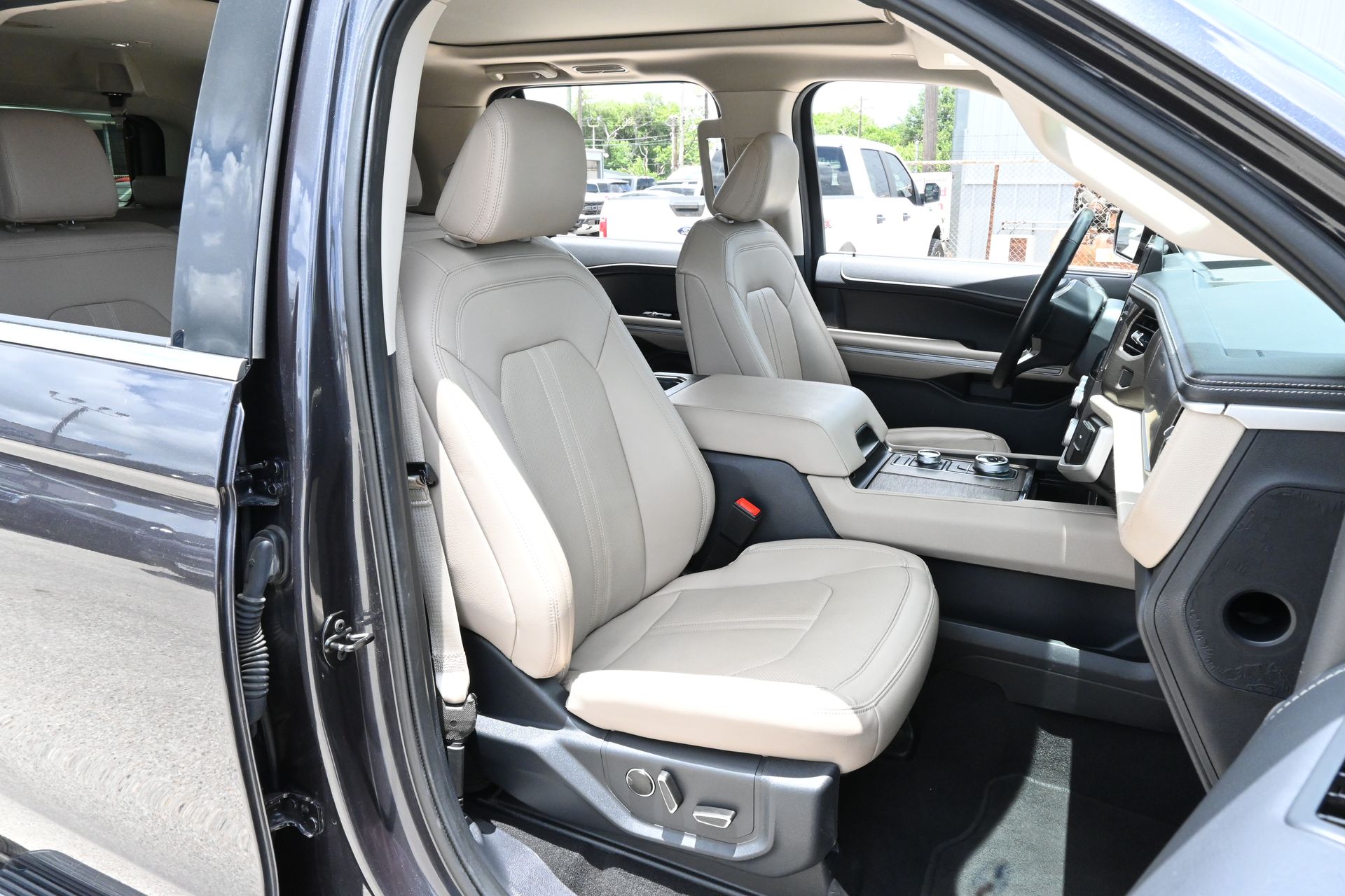 2024 Ford Expedition Limited Gray at AutoSavvy Houston Southwest