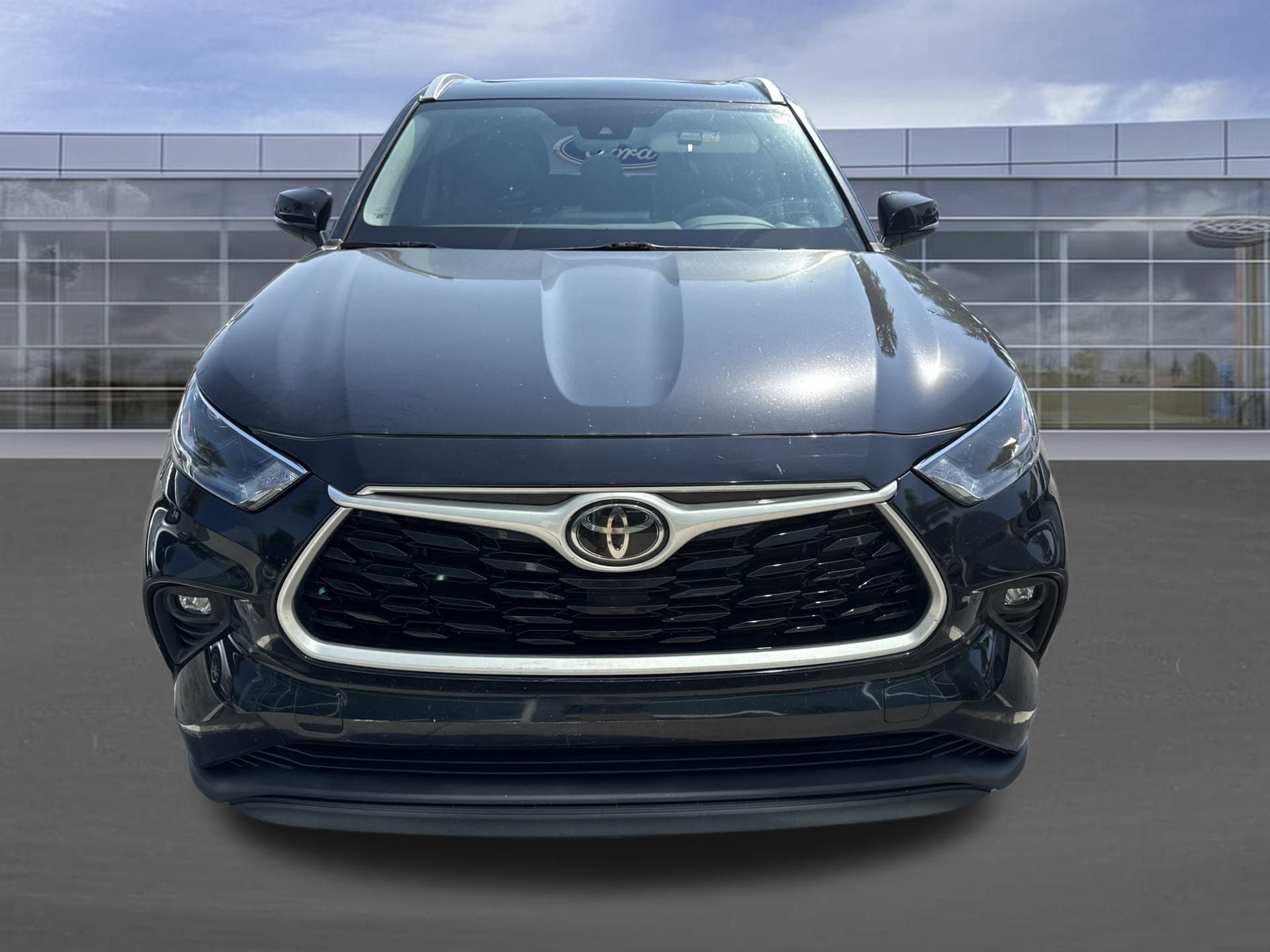 2022 Toyota Highlander XLE Black at Coastal Chevrolet Cadillac