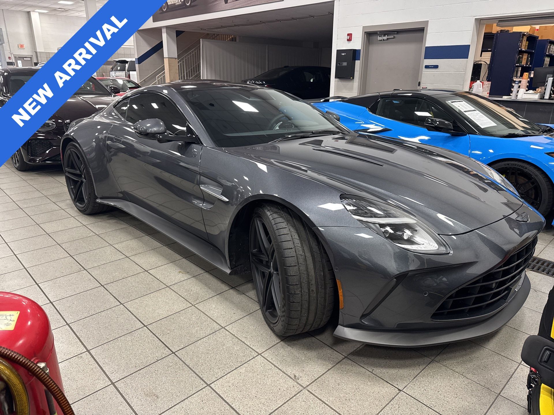 2025 Aston Martin Vantage Base