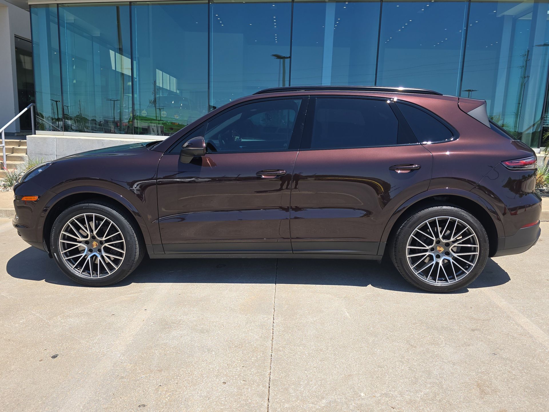 View vehicle photo 2