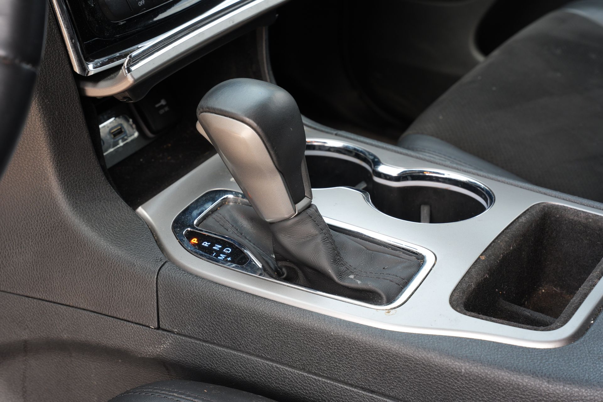 2019 Jeep Grand Cherokee Altitude Silver at AutoSavvy Houston Southwest