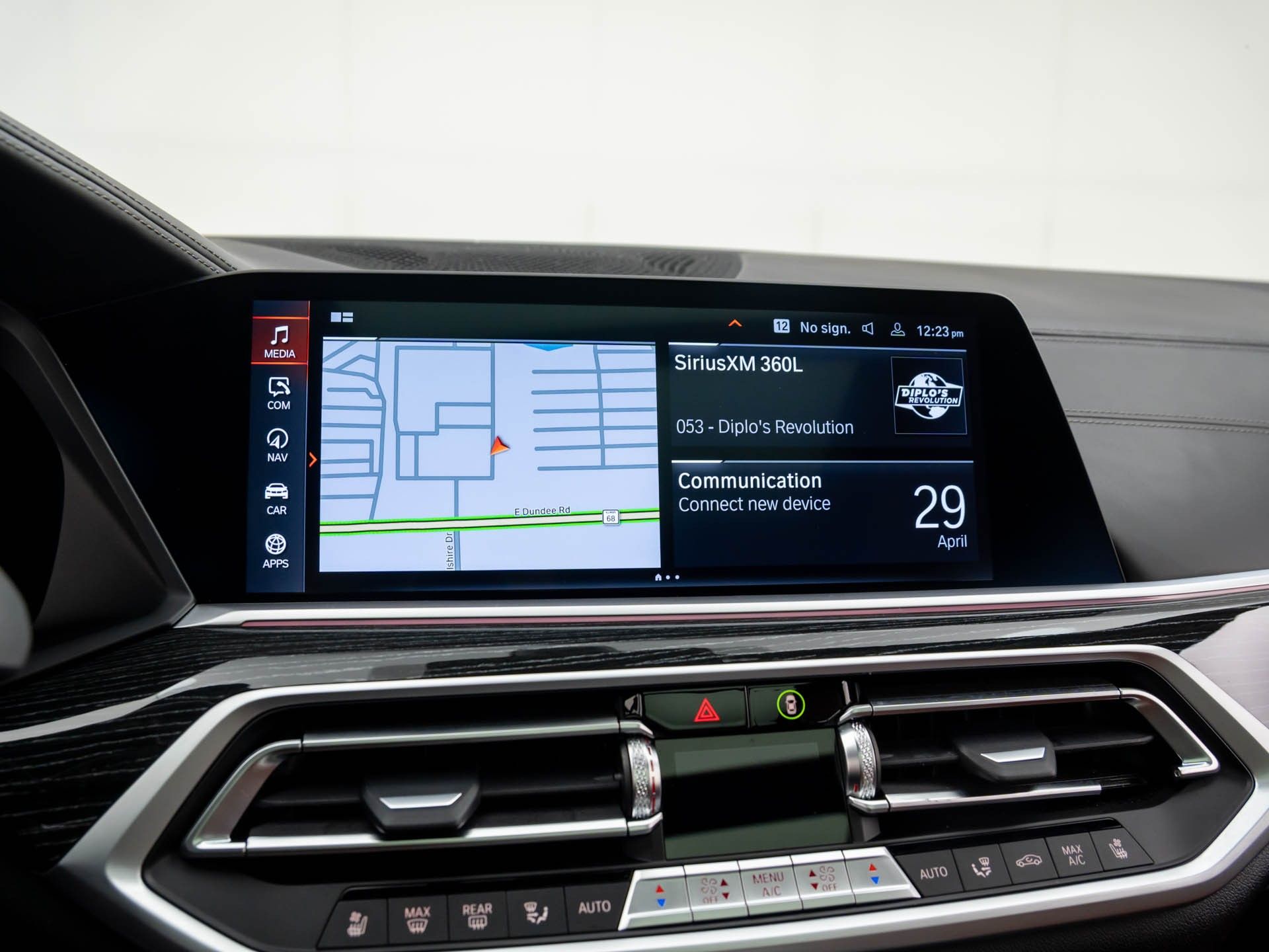 2022 BMW X7 M50i photo