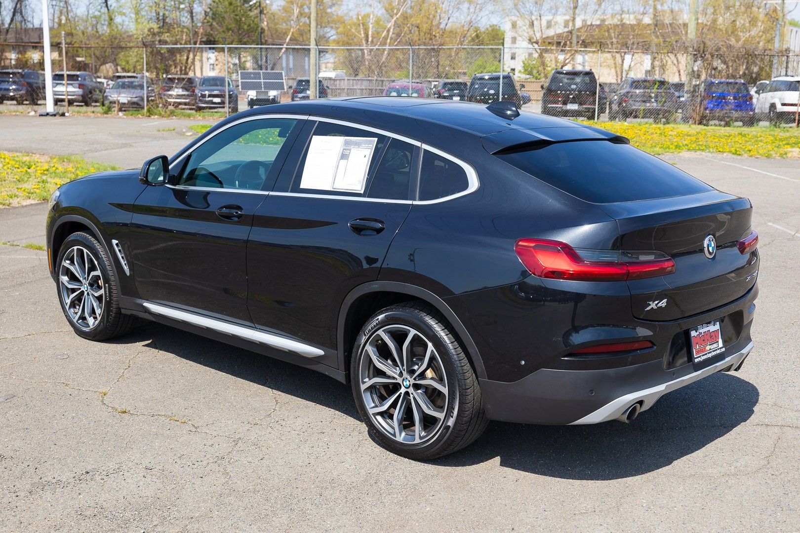 View vehicle photo 7