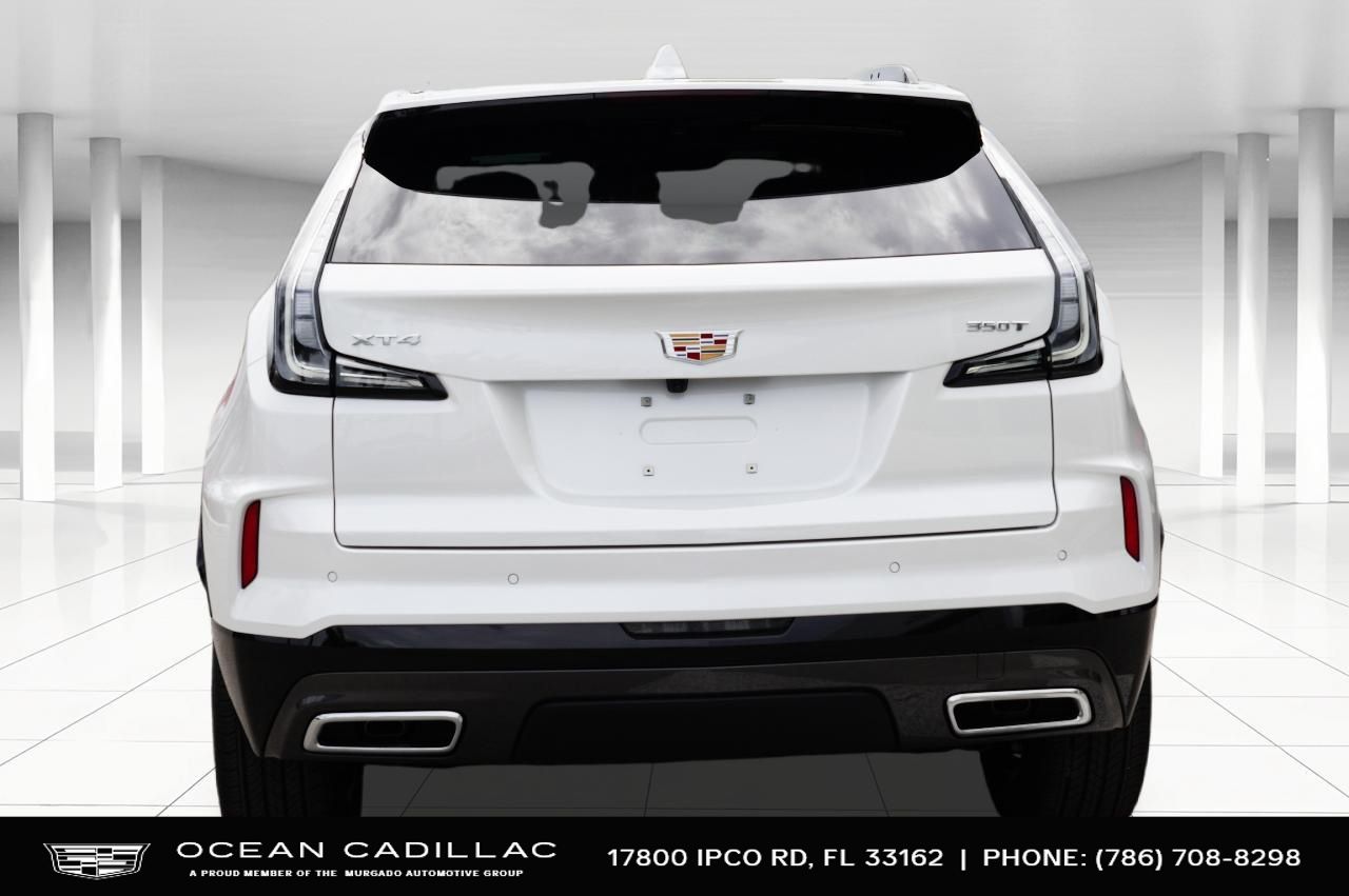 2024 Cadillac XT4 Sport 4