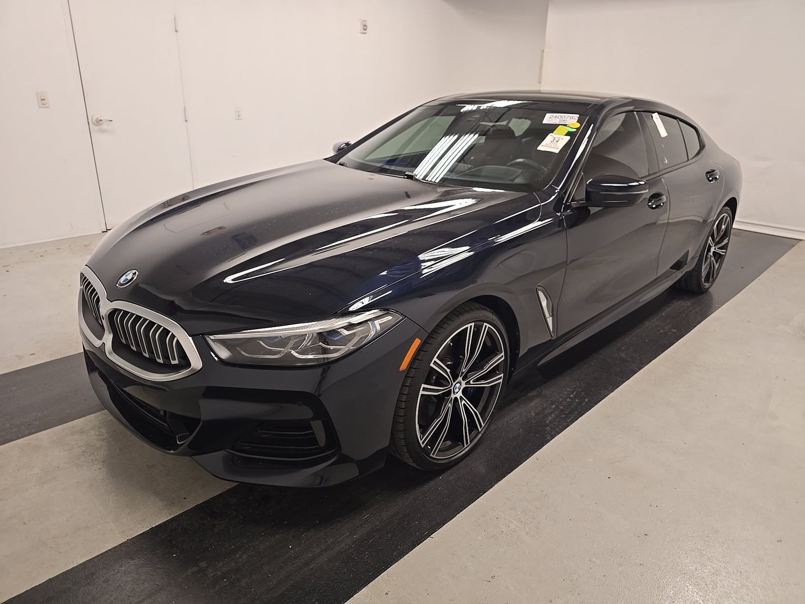 2024 BMW 8 Series Negro (Carbon Black Metallic) Coupé Tracción trasera 8 velocidades Automática