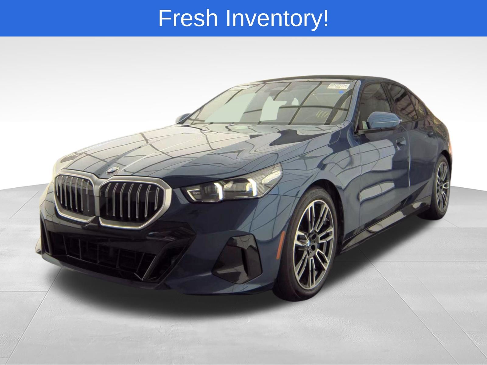 Blue Metallic 2026 BMW 5 Series Sedan All-Wheel Drive 8-Speed Automatic
