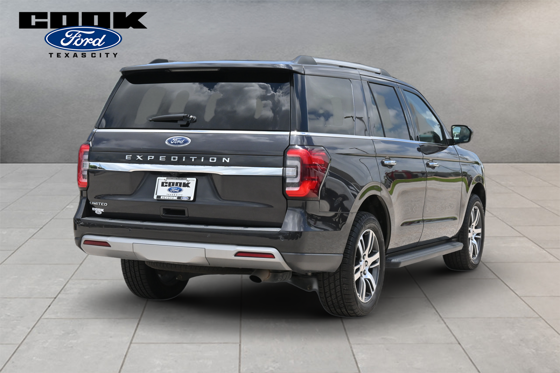 2024 Ford Expedition Limited Gray at AutoSavvy Houston Southwest