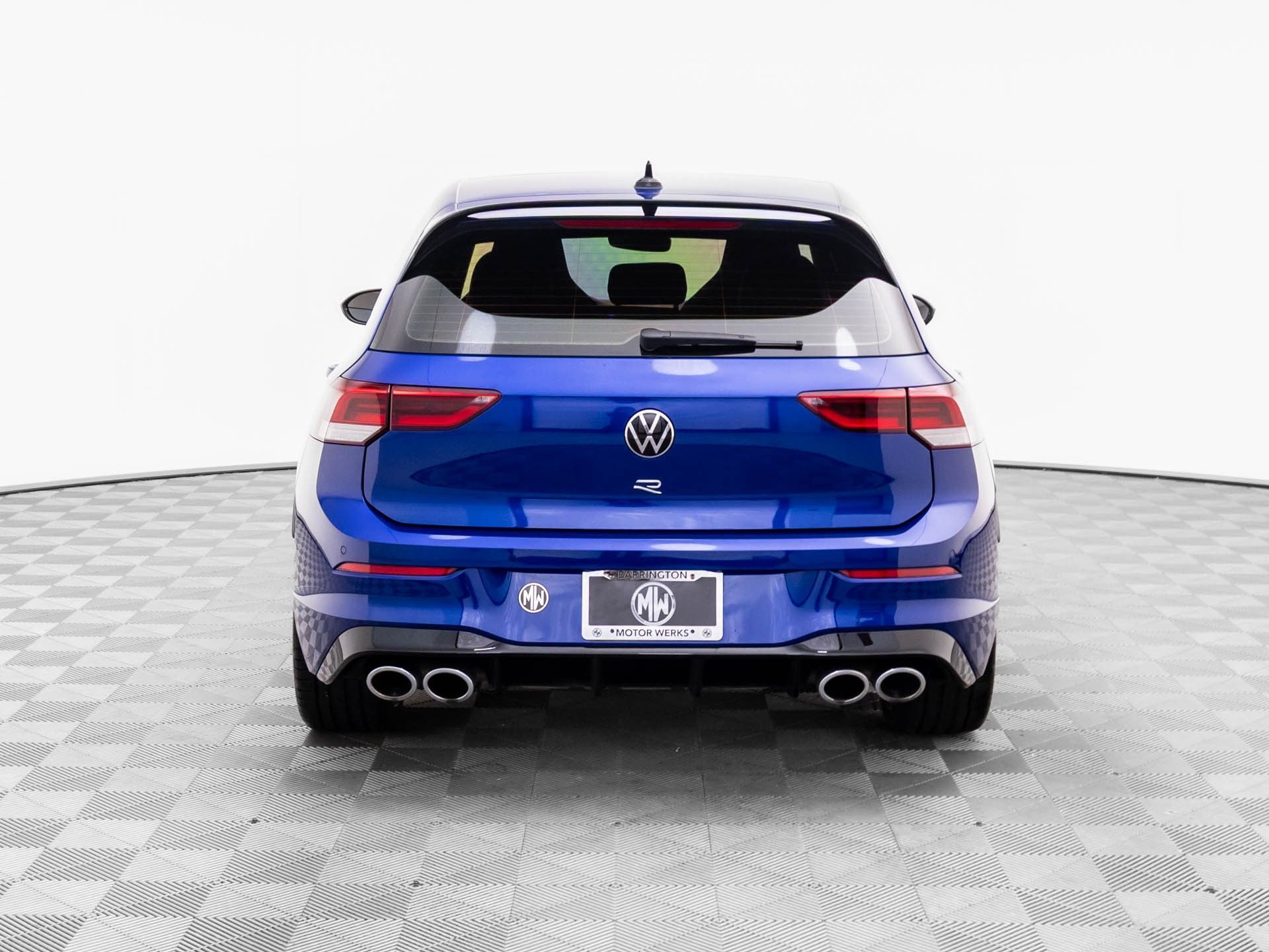 2024 Volkswagen Golf R 2.0T photo