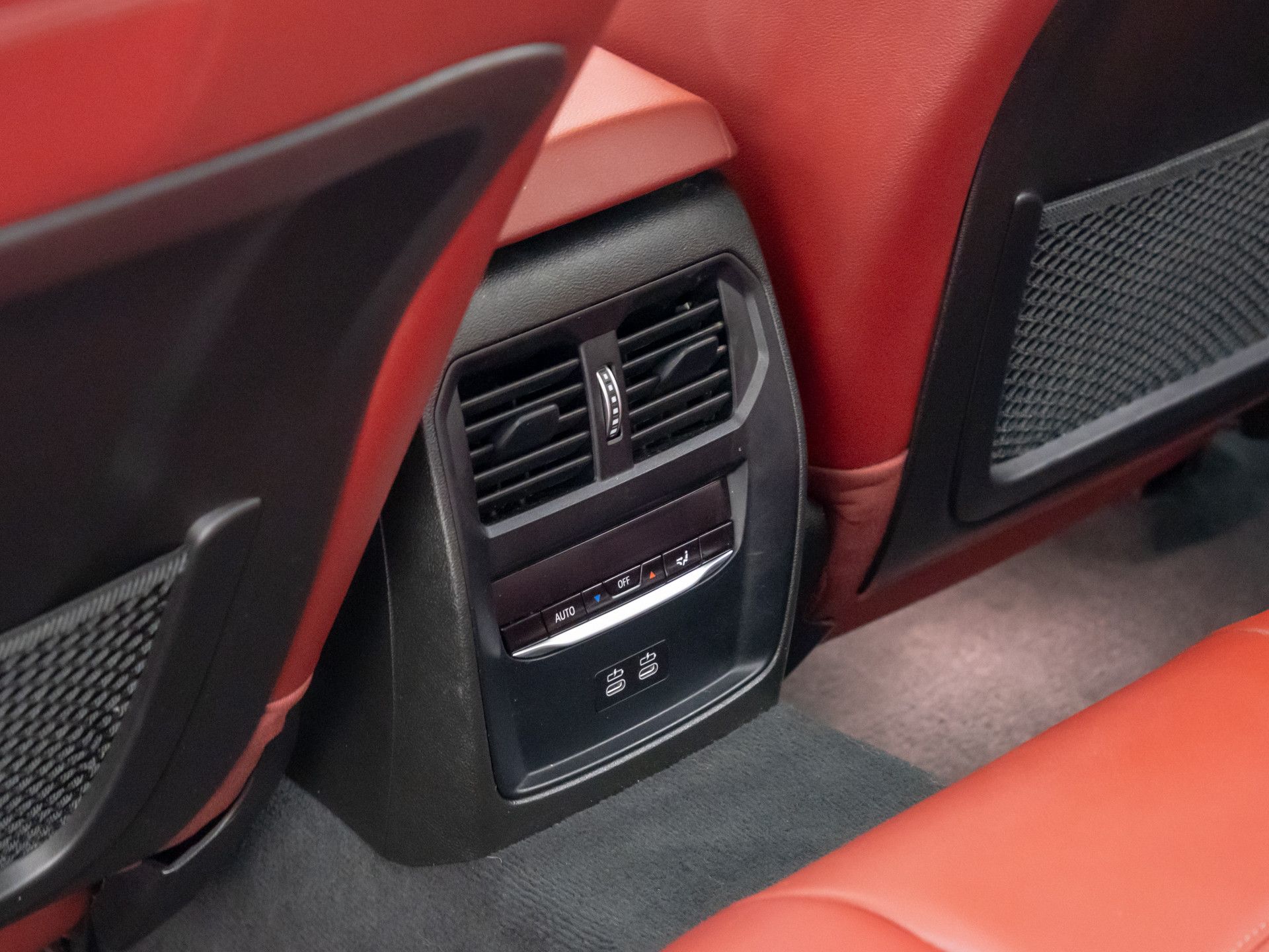 2023 BMW 3-Series 330i xDrive photo