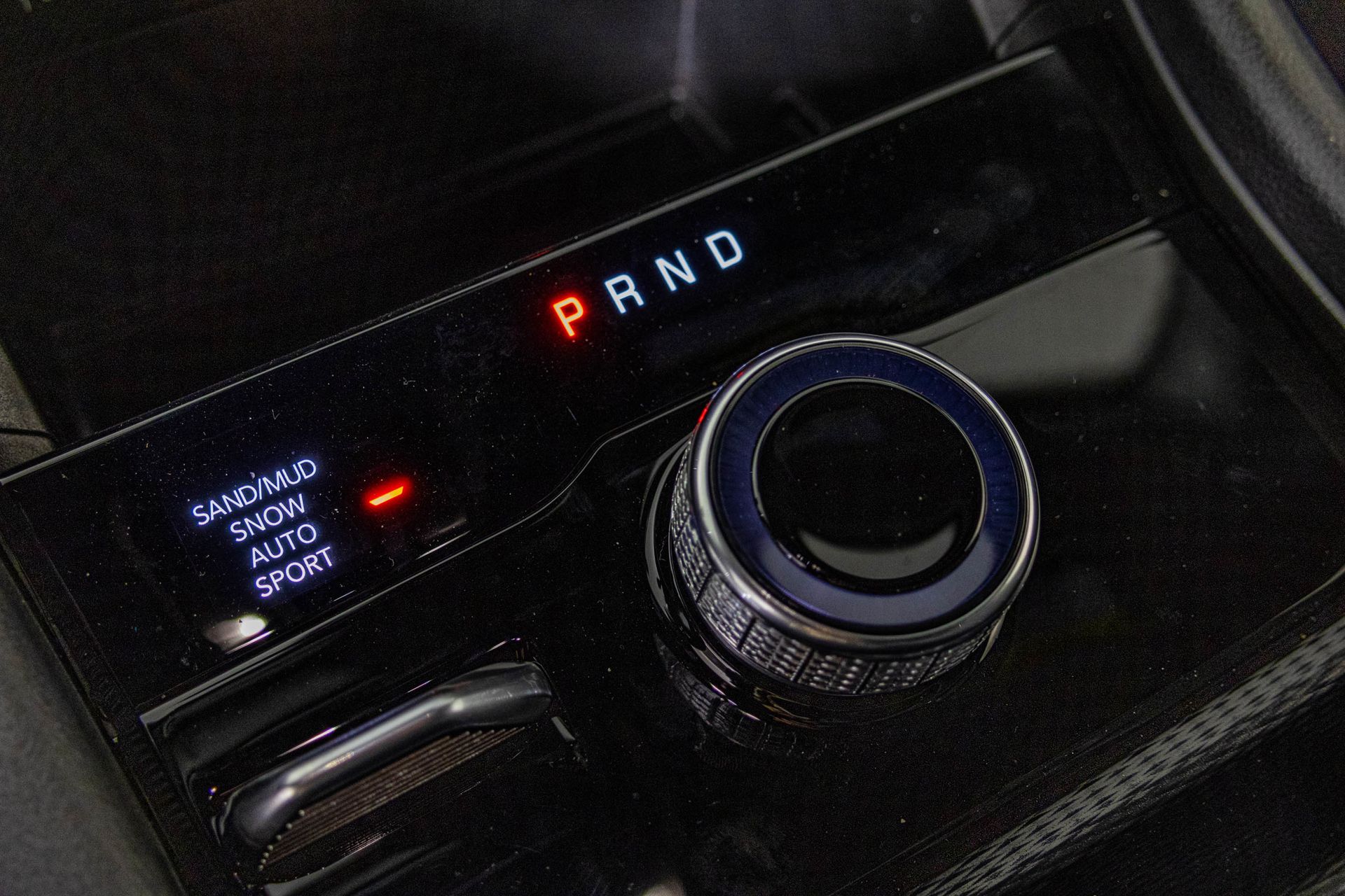 2025 JEEP GRAND CHEROKEE - Image 28