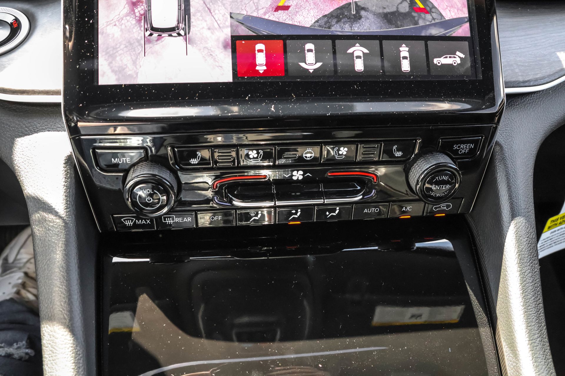 2025 JEEP GRAND CHEROKEE - Image 22