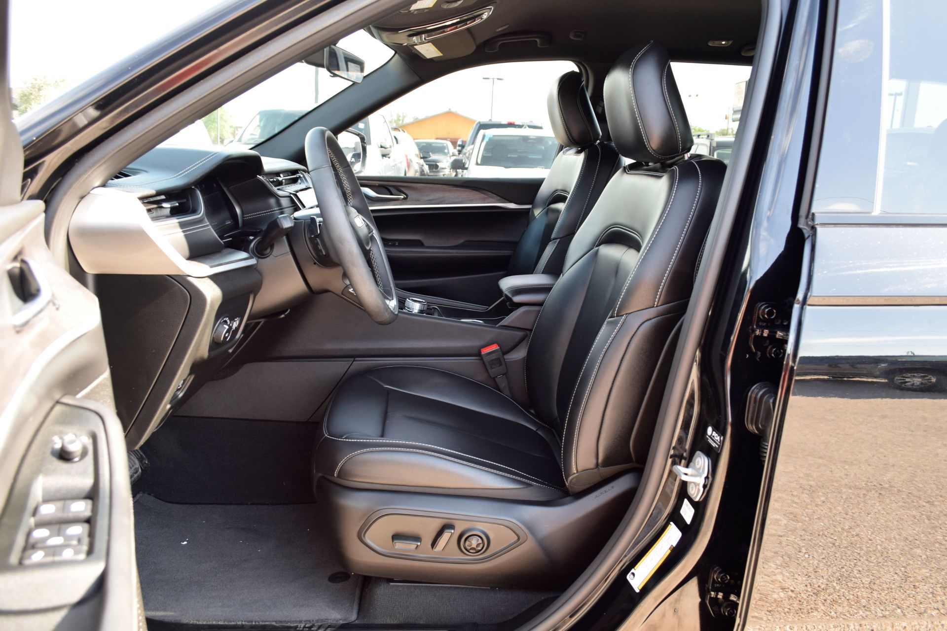 2025 Jeep Grand Cherokee Limited Black at Bayway Cadillac Southwest