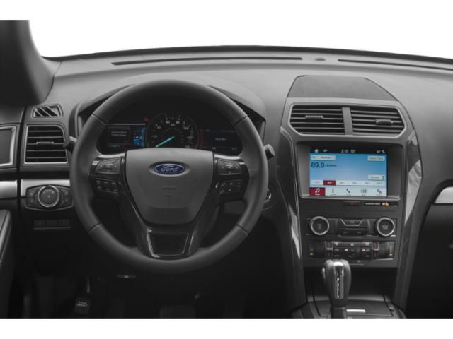 2019 Ford Explorer XLT Silver at Autostrade