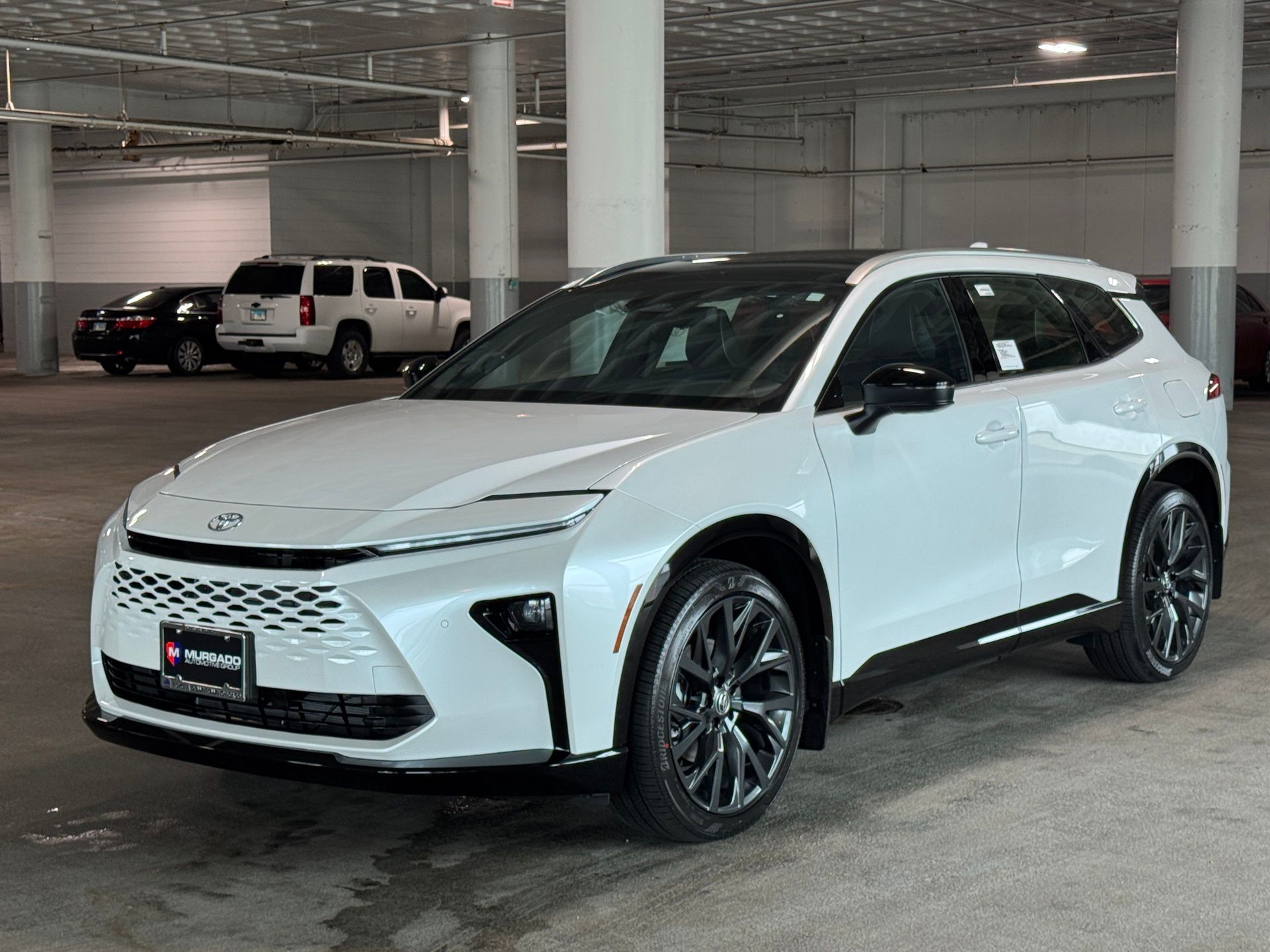 View vehicle photo 4