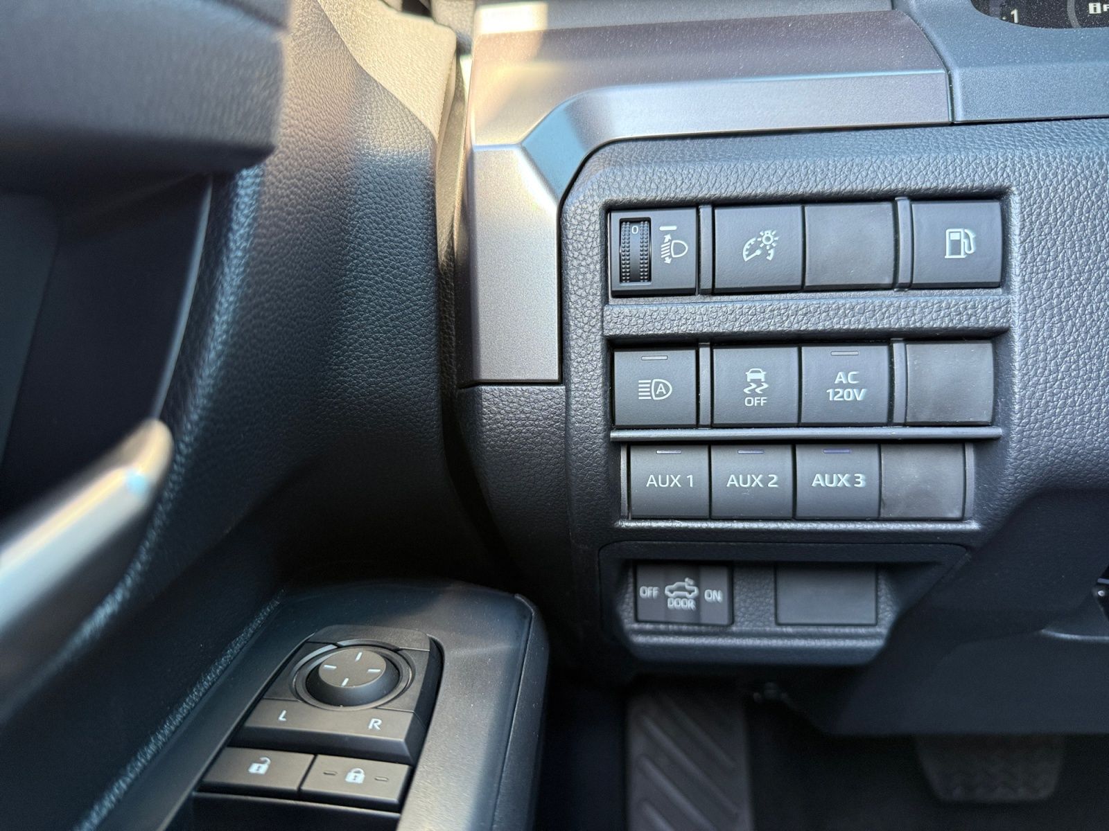 Used 2025 Toyota Tacoma Hybrid Truck