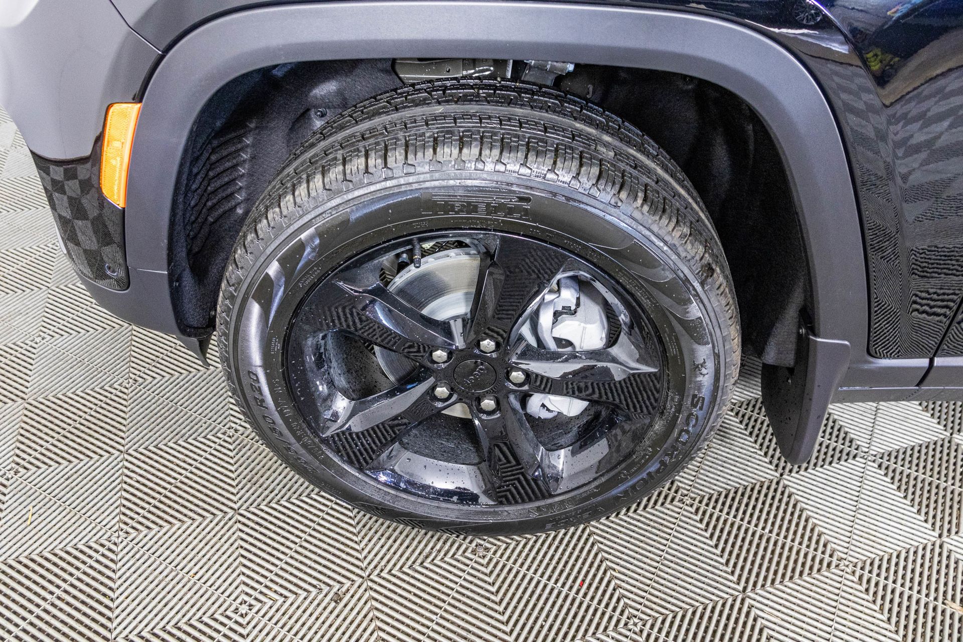 2025 JEEP GRAND CHEROKEE - Image 41