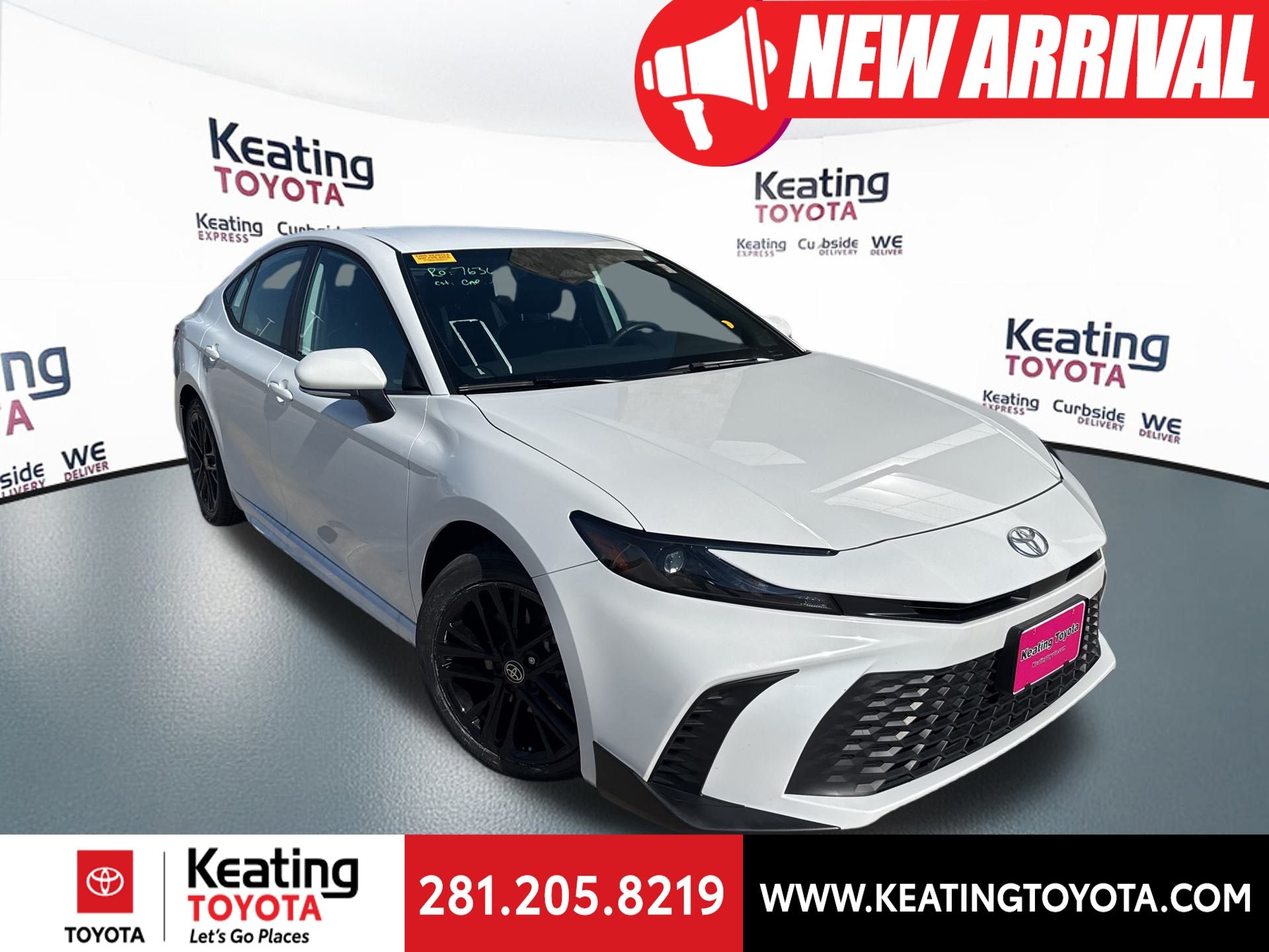 2025 Toyota Camry SE FWD