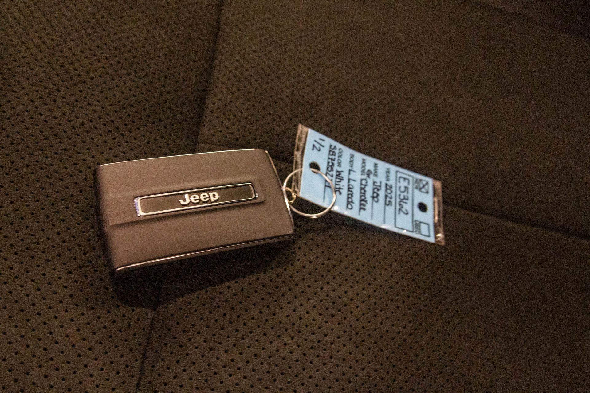 2025 JEEP GRAND CHEROKEE L - Image 40