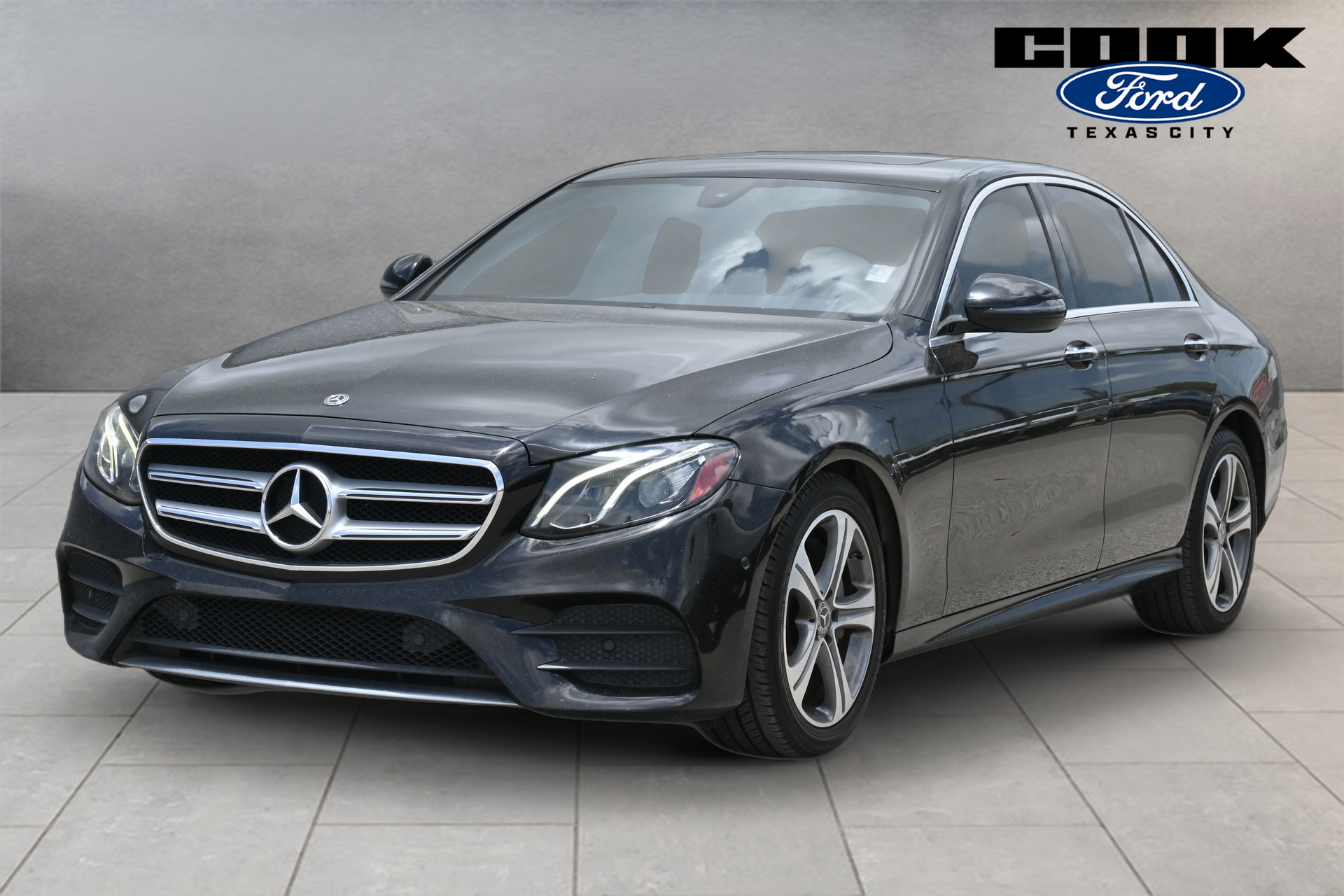 2017 Mercedes-Benz E-Class E 300 - 0