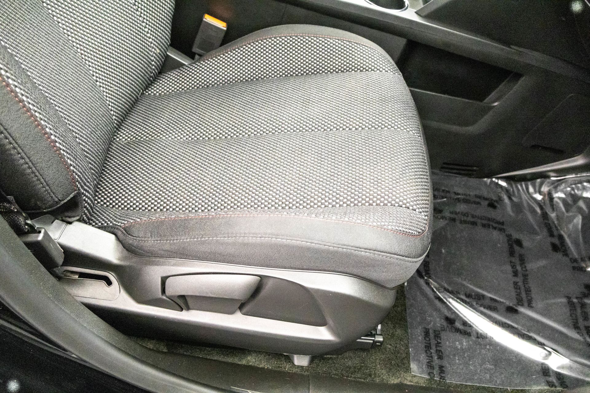 2017 CHEVROLET EQUINOX - Image 37