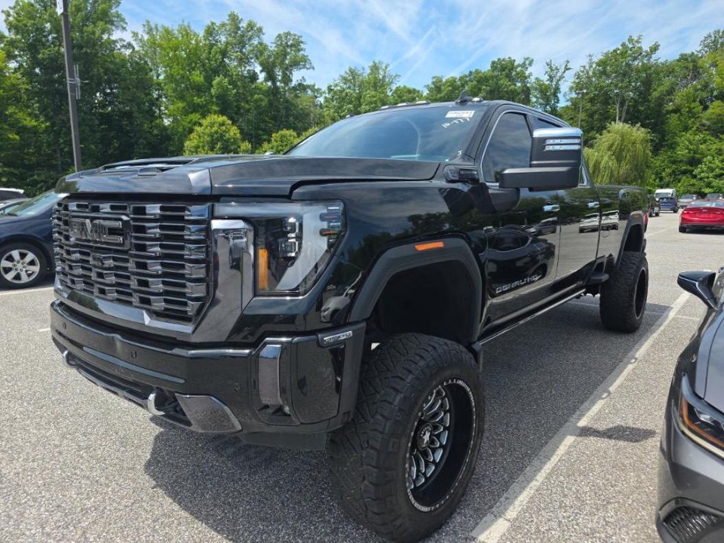 Onyx Black 2024 GMC Sierra 3500HD Denali Ultimate Crew Cab 4WD Pickup Truck Four-Wheel Drive Automatic
