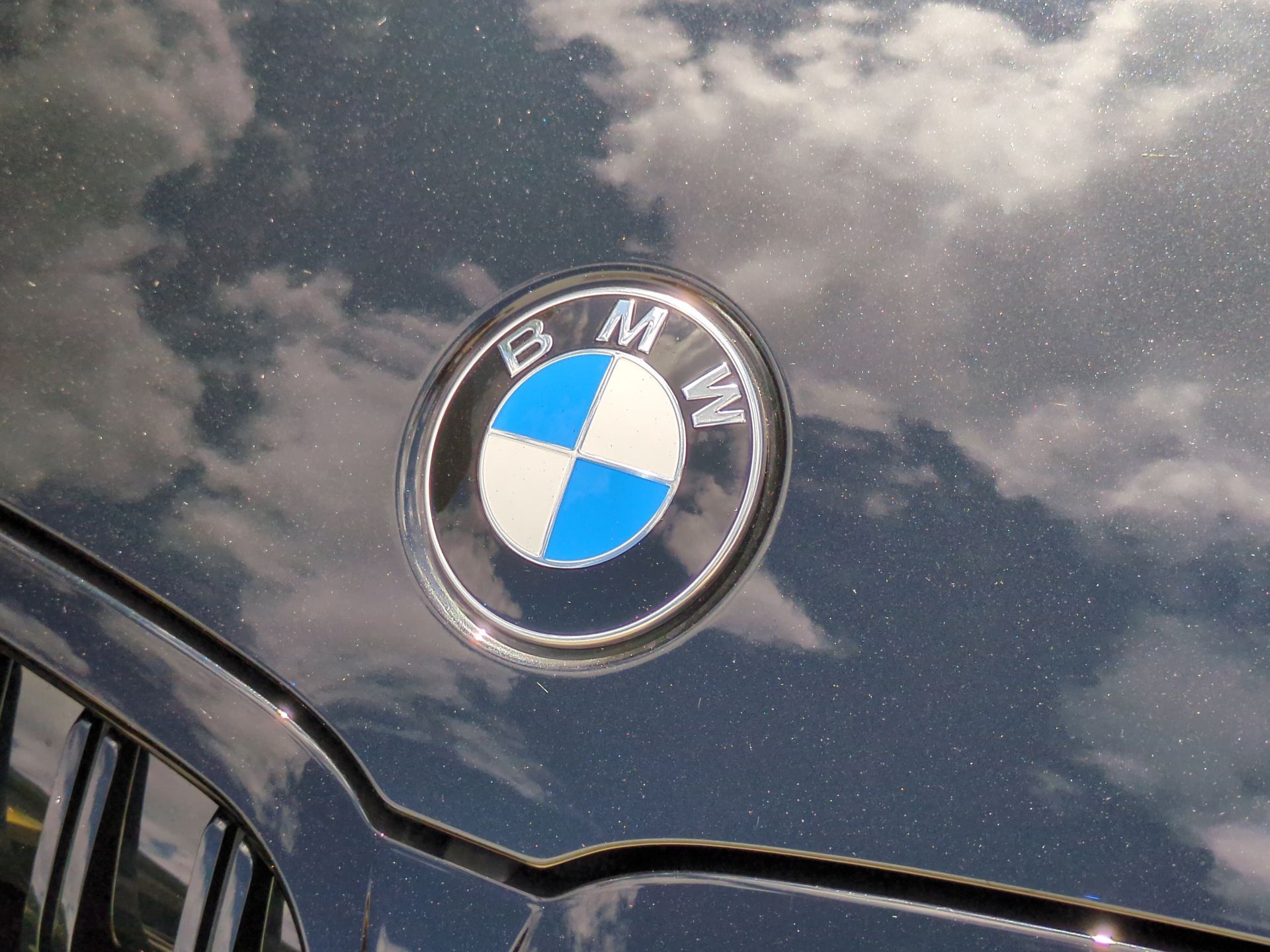 new 2025 BMW 3-Series car, priced at $57,395