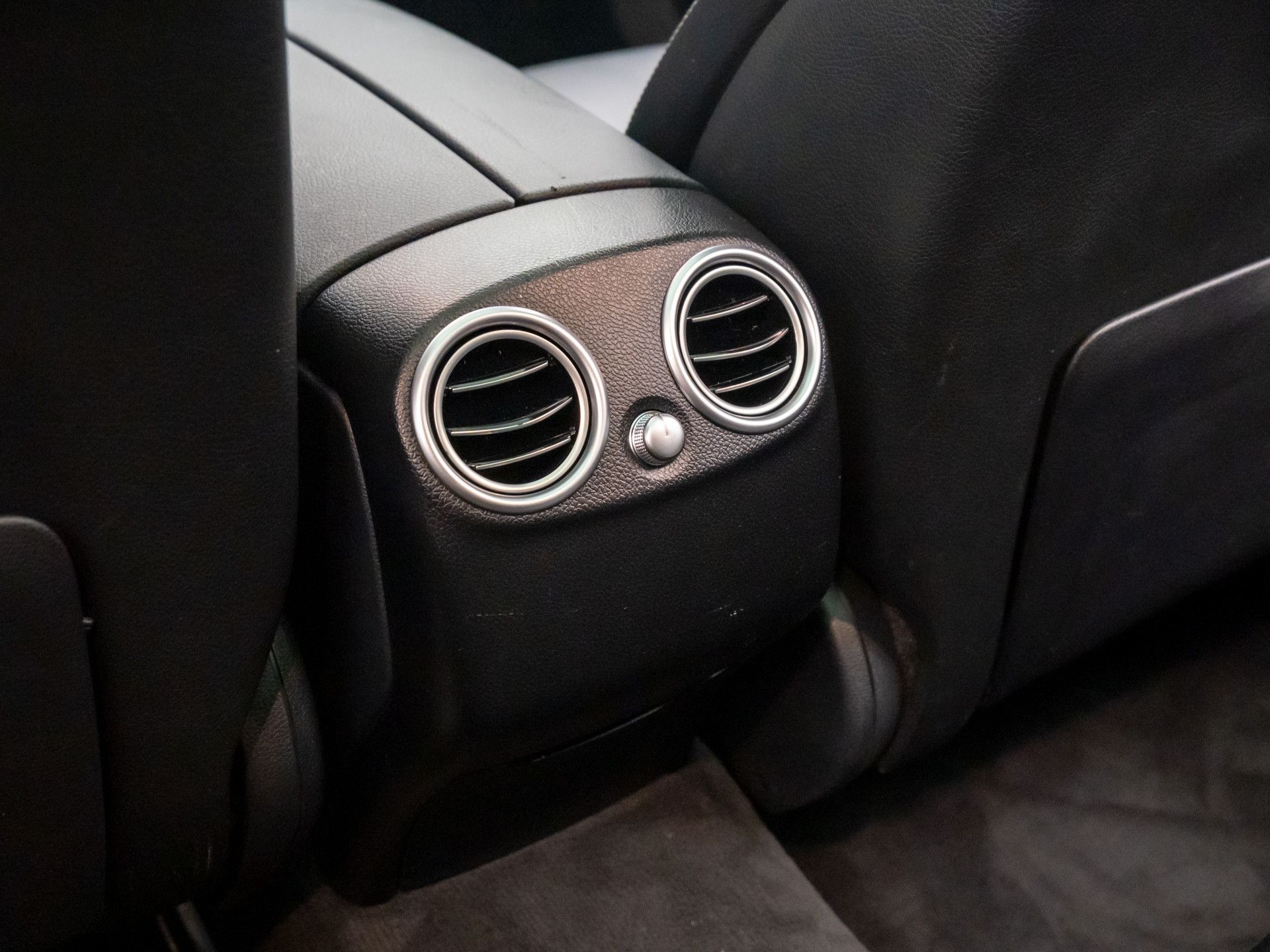 2021 Mercedes-Benz GLC GLC 300 photo