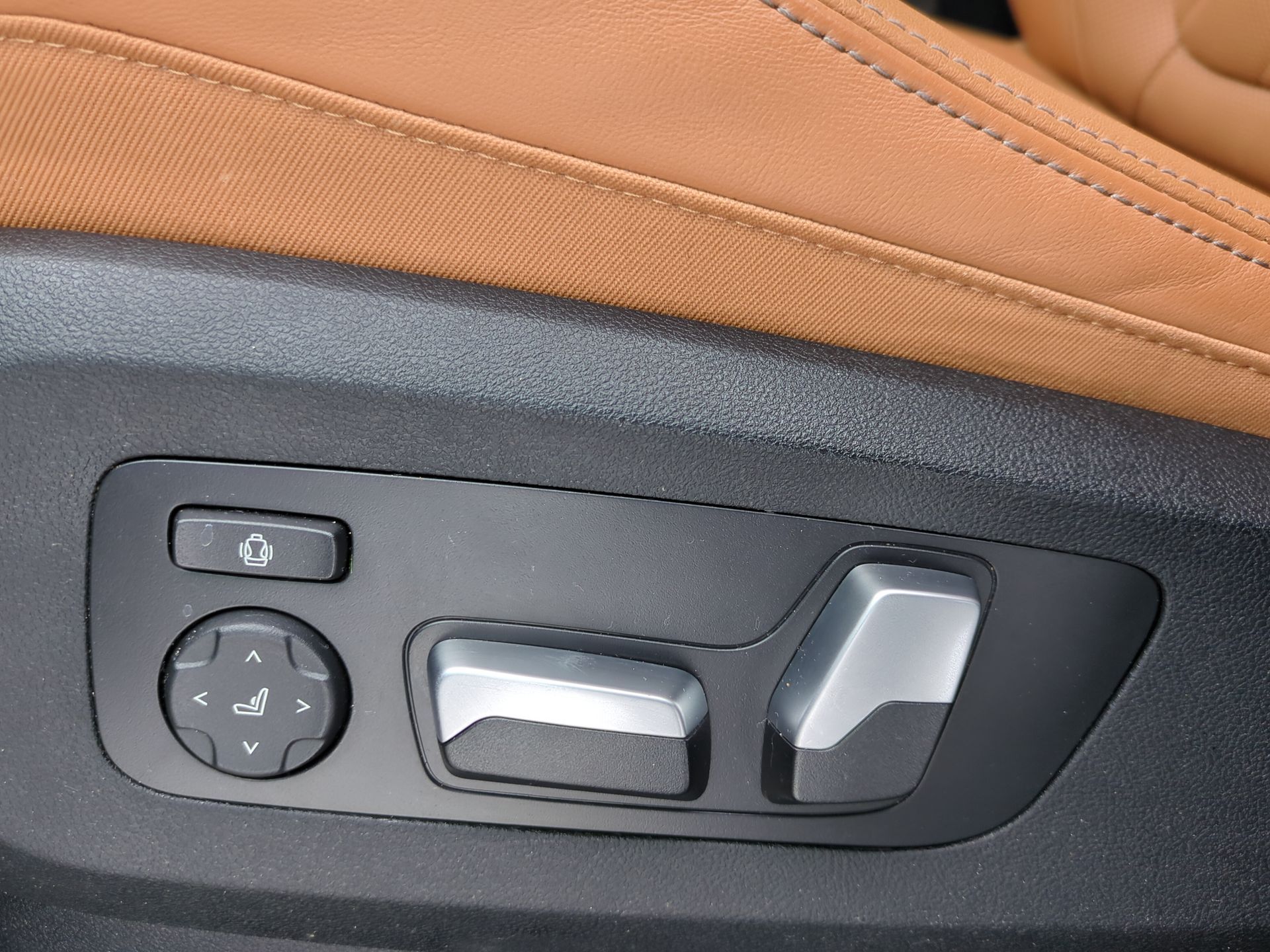 used 2024 BMW X5 car, priced at $47,950