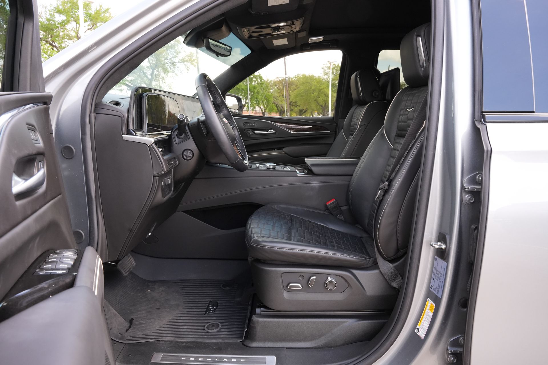 2024 Cadillac Escalade Sport Platinum Silver at Central Houston Nissan