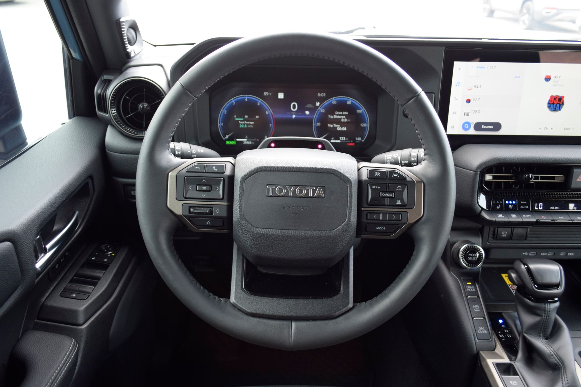 2025 Toyota Land Cruiser Base - 9