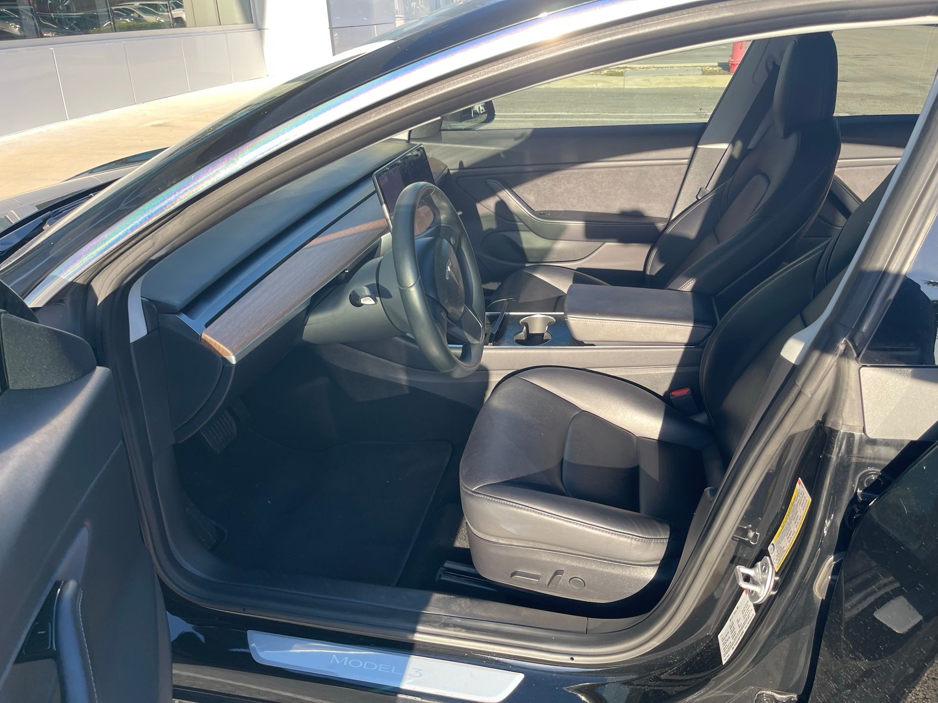 2018 Tesla Model 3 Mid Range 3