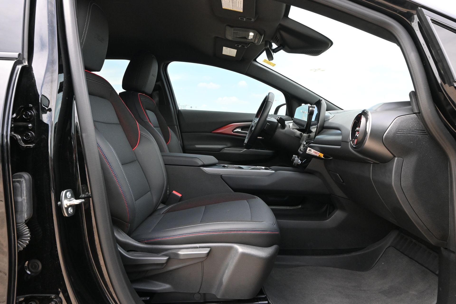 2024 Chevrolet Equinox EV RS Black at Ultimate Motorsports