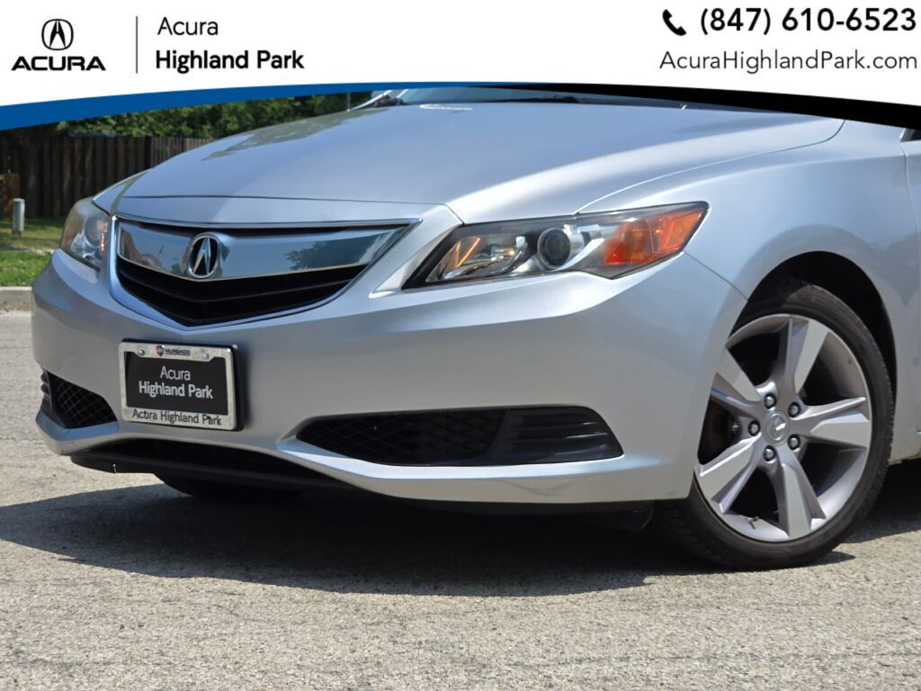 Used 2014 Acura ILX ILX with VIN 19VDE1F3XEE012433 for sale in Highland Park, IL