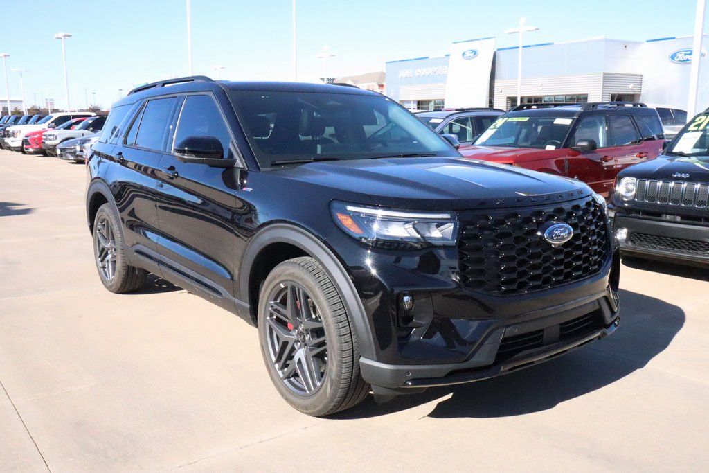 2026 Ford Explorer ST-Line AWD