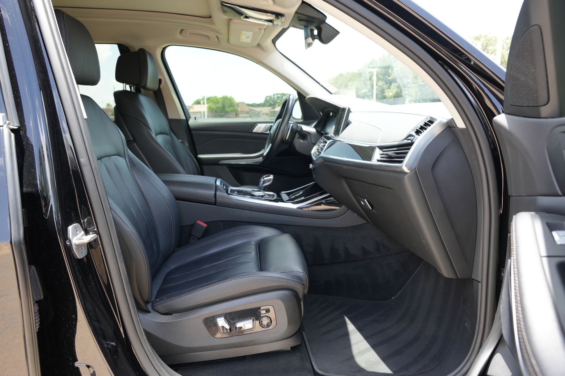 2022 BMW X7 xDrive40i Black at Bayway Cadillac of The Woodlands