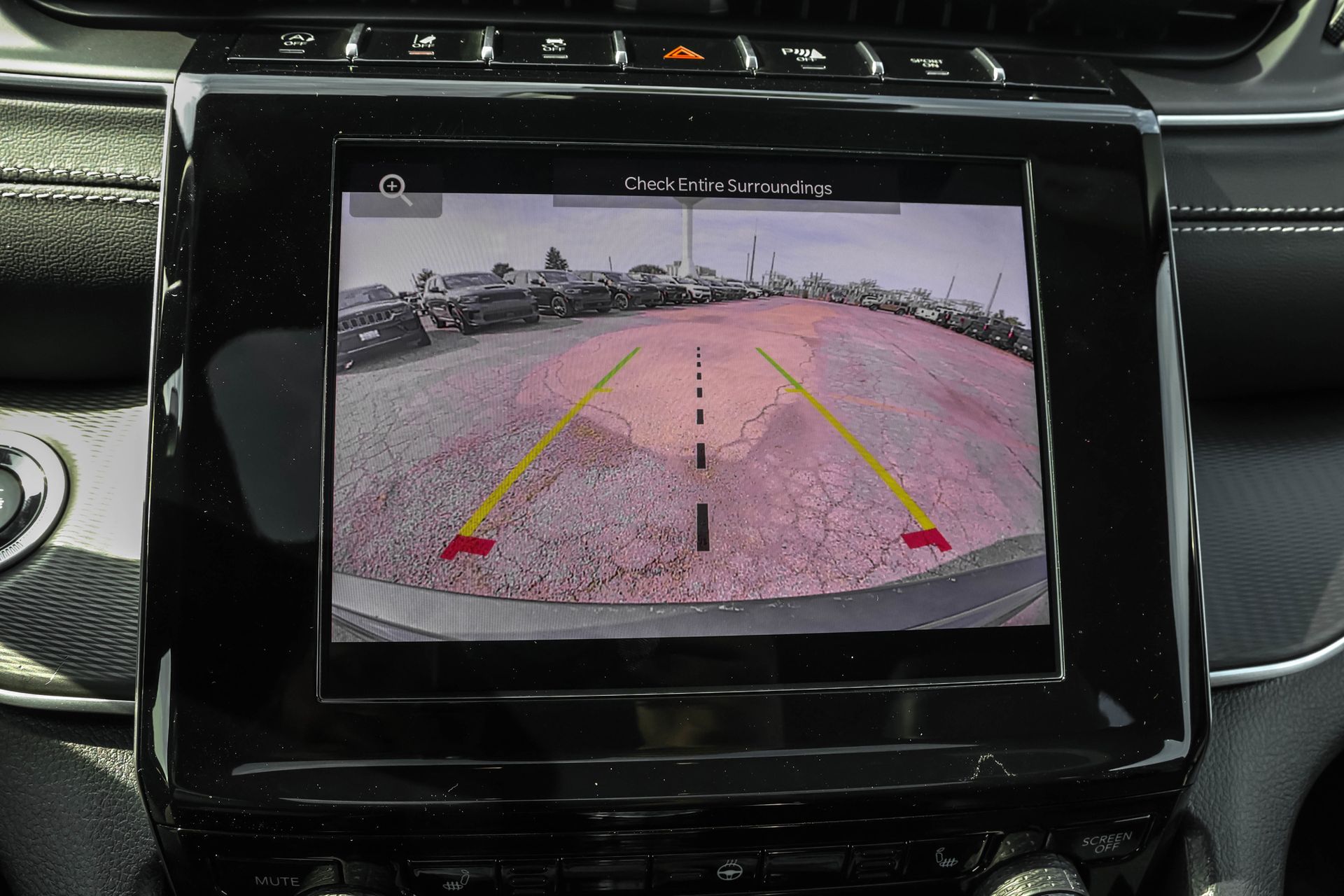 2025 JEEP GRAND CHEROKEE - Image 18