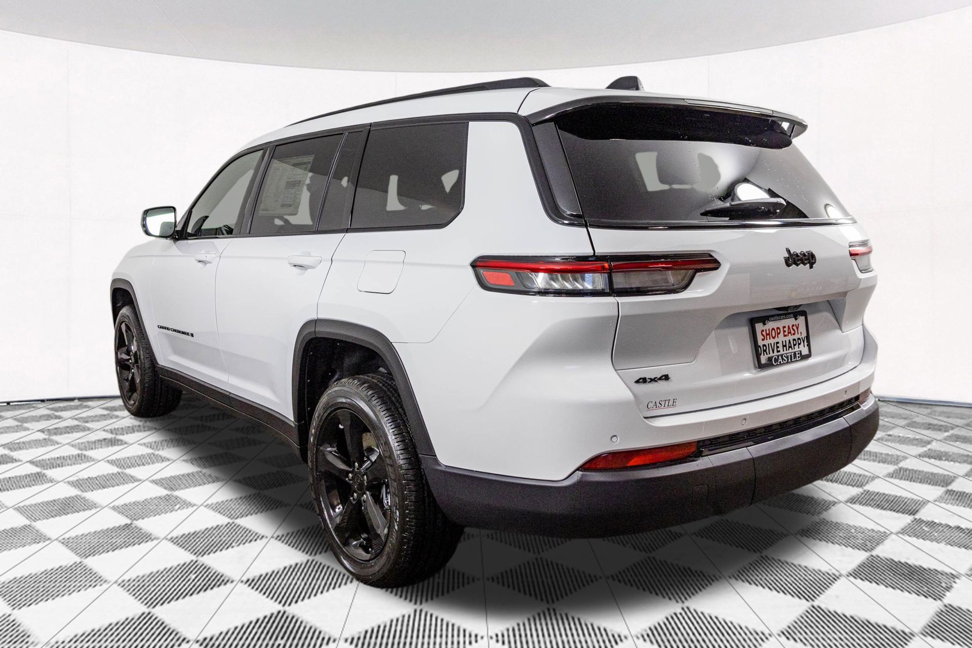 2025 JEEP GRAND CHEROKEE L - Image 13