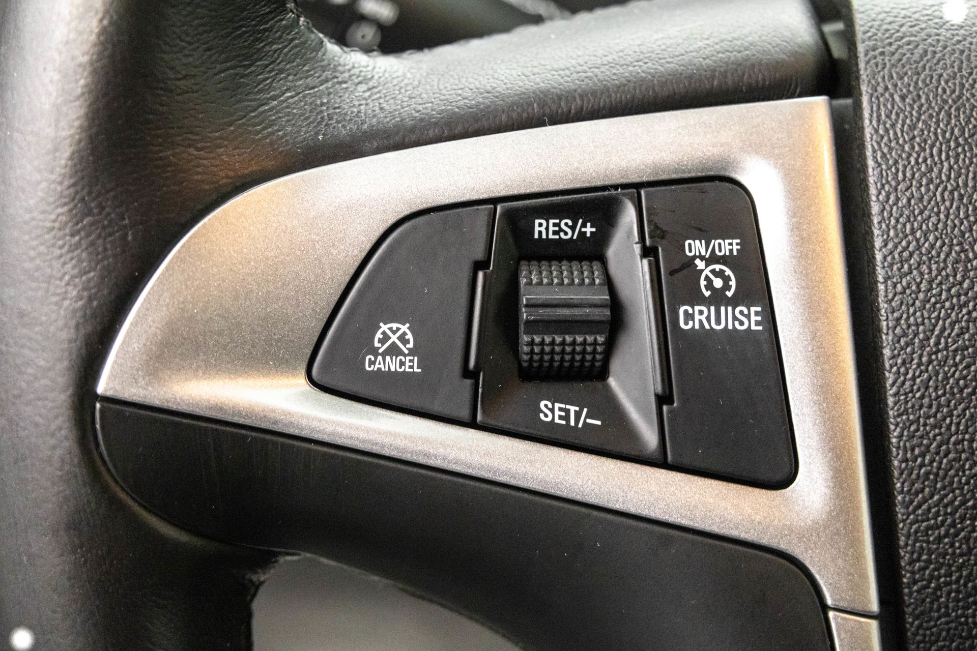 2017 CHEVROLET EQUINOX - Image 15