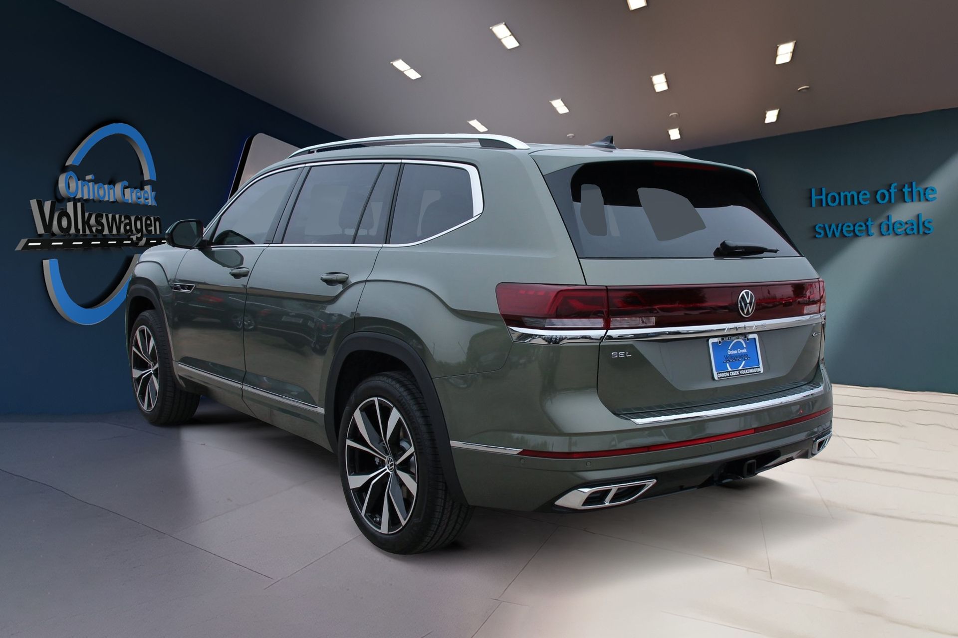 View vehicle photo 6