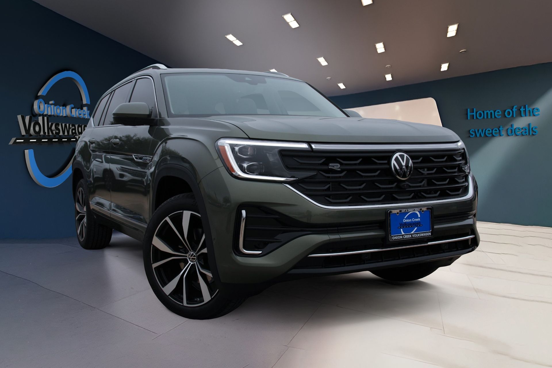 View vehicle photo 3