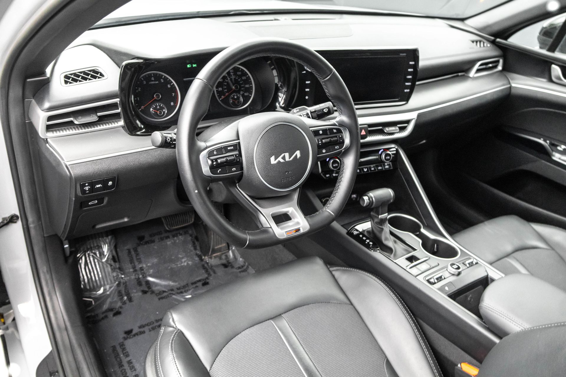 2022 KIA K5 - Image 5