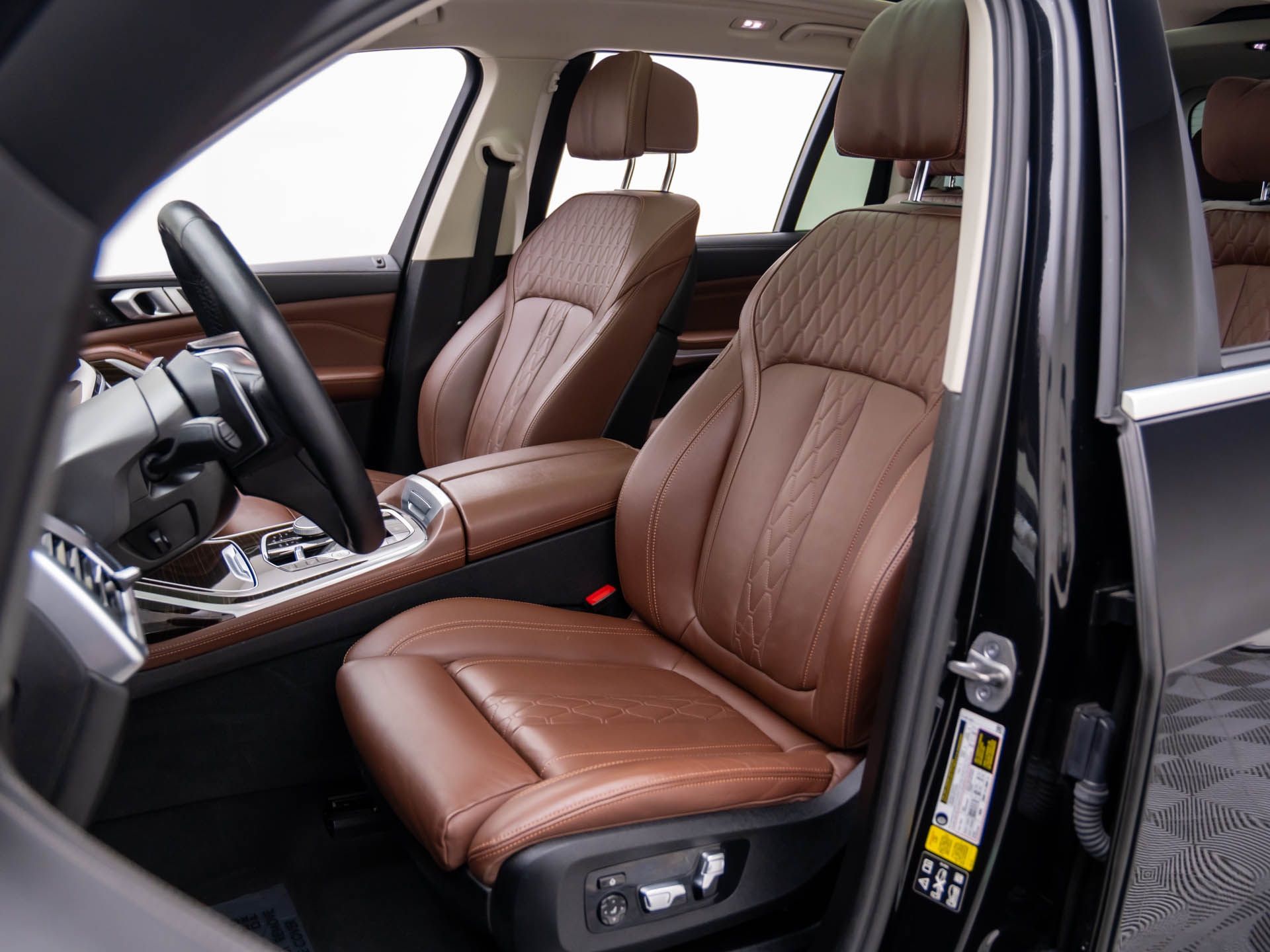 2023 BMW X7 xDrive40i photo