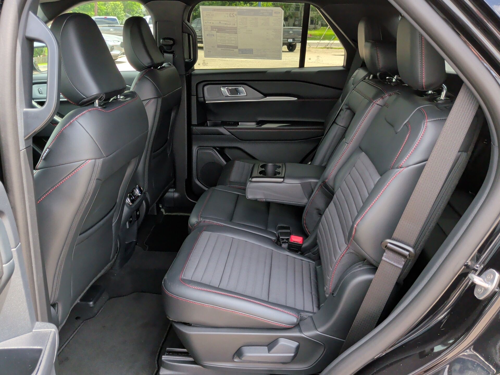 2026 Ford Explorer ST-Line - 10